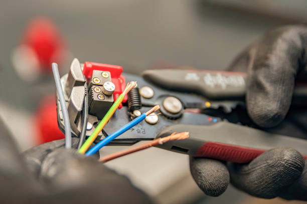 Best Electrical Troubleshooting Services  in Newton Falls, OH